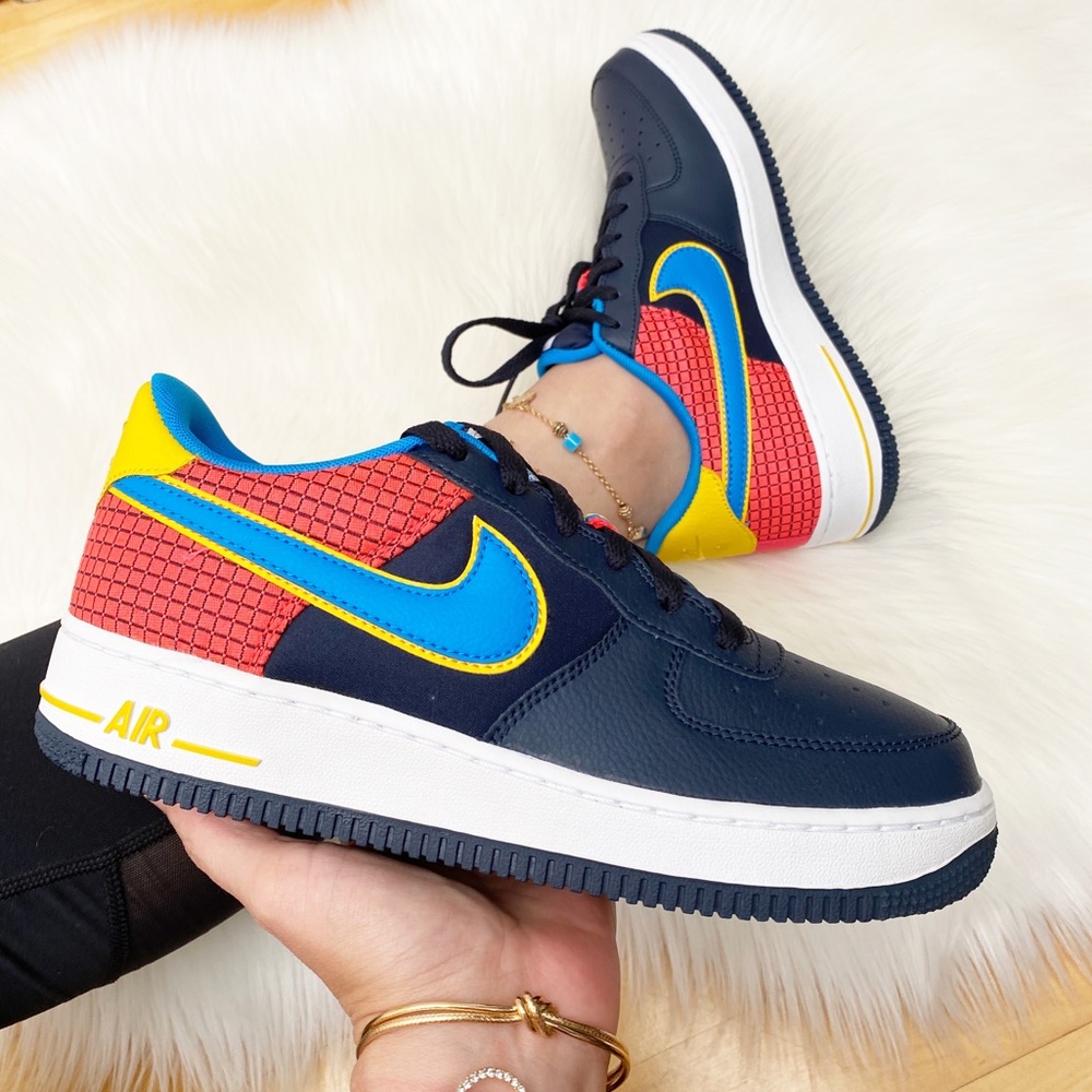 NIKE Air Force 1 Sneakers - Picture 4 of 11